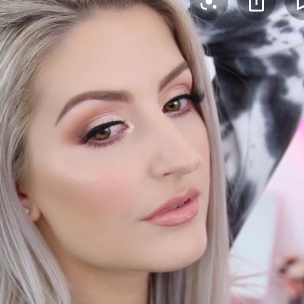Too Faced Lipstick